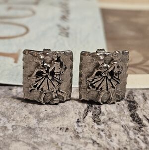 Vintage Silver Tone Clip On Earrings